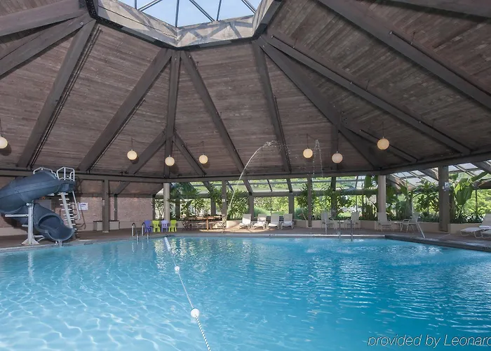 Indian Lakes Resort
