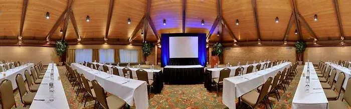 Indian Lakes Resort